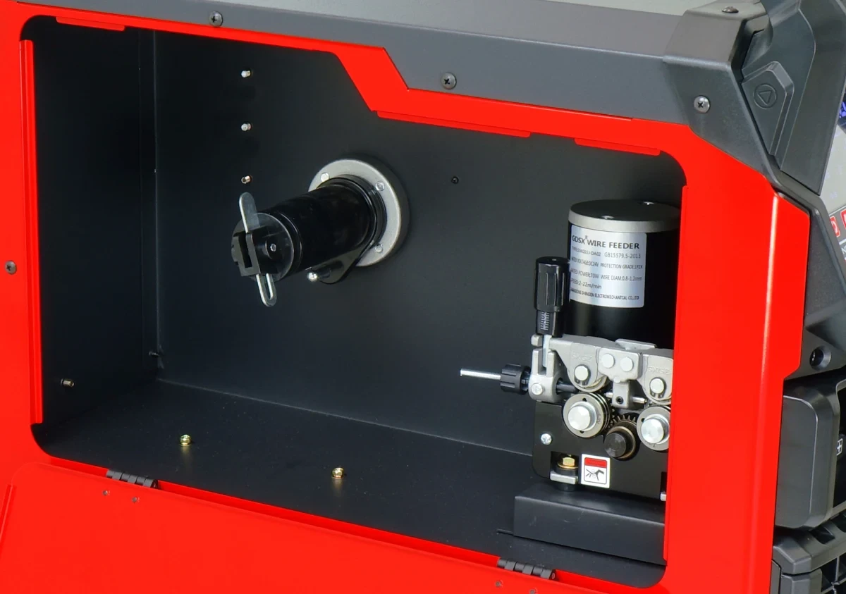 Ideal TECNO MIG 281 S-PULSE SYNERGIC - Drahtvorschub